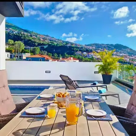 Paradise Palms * Funchal (Madeira)